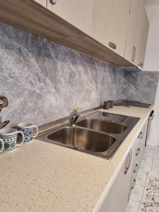 Apartment New Lovely Full Of Light Ap In Tirana